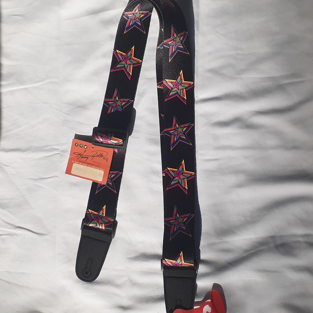 New guitar strap, black with rainbow stars